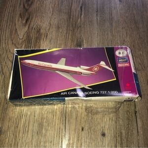 Vtg 80s Hasegawa Air Canada Boeing 727  1:200 Scale Model Plane